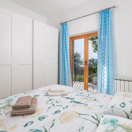 Blue N' & Sun Inbetween *